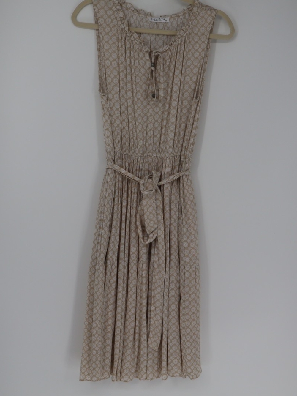 Calista Women's Midi Tiered Ruffle Sleeveless Keyhole Belt Dress Size Small